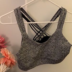 Sports bra, never worn